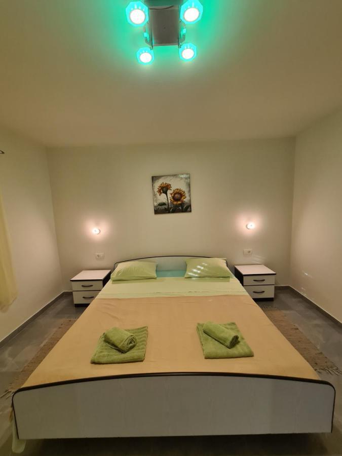 Apartments Kresan ซูโกชัน ภายนอก รูปภาพ