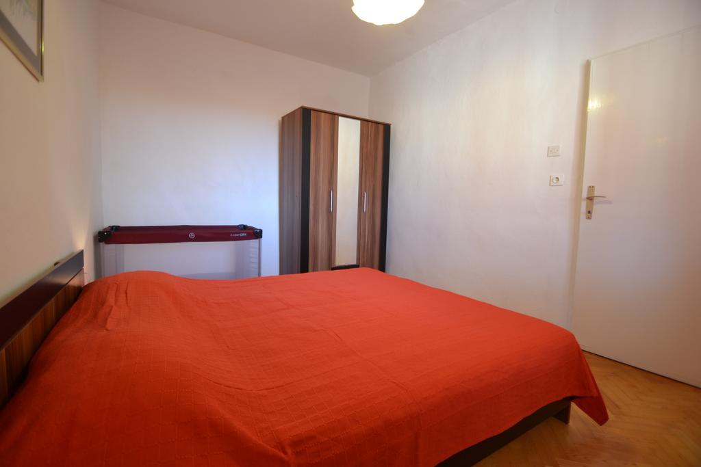 Apartments Kresan ซูโกชัน ภายนอก รูปภาพ