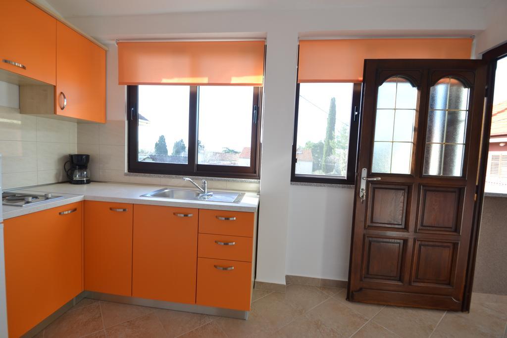 Apartments Kresan ซูโกชัน ภายนอก รูปภาพ